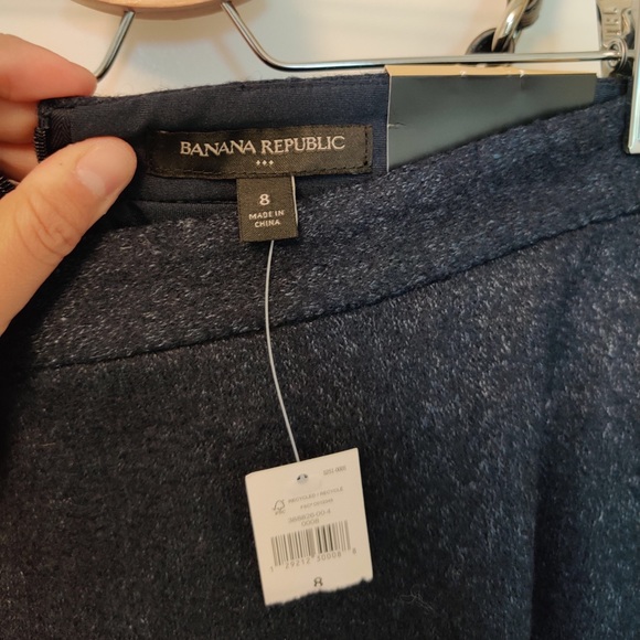 Banana Republic navy Wool blend A-line skirt, NWT - Picture 3 of 3